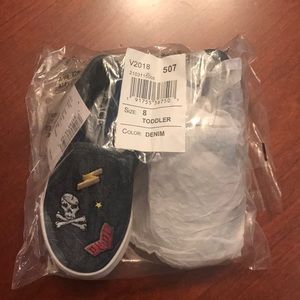 Boys shoes